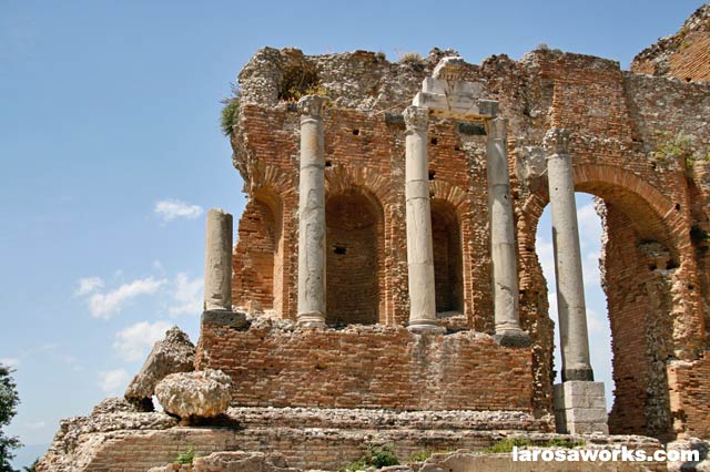 Taormina, ah Taormina. Such stunning beauty.